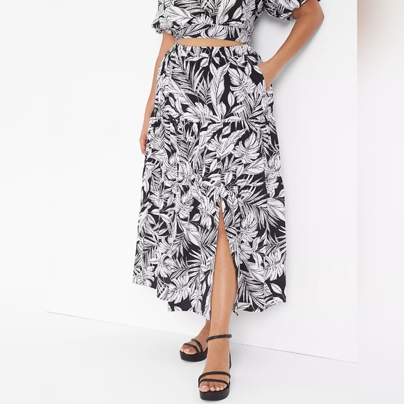 Floral Maxi Skirt - Picture 3 of 8